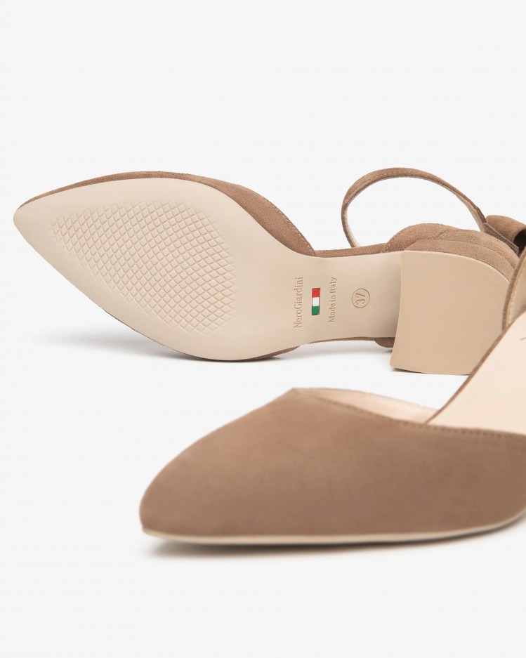 Décolleté suede NeroGiardini
