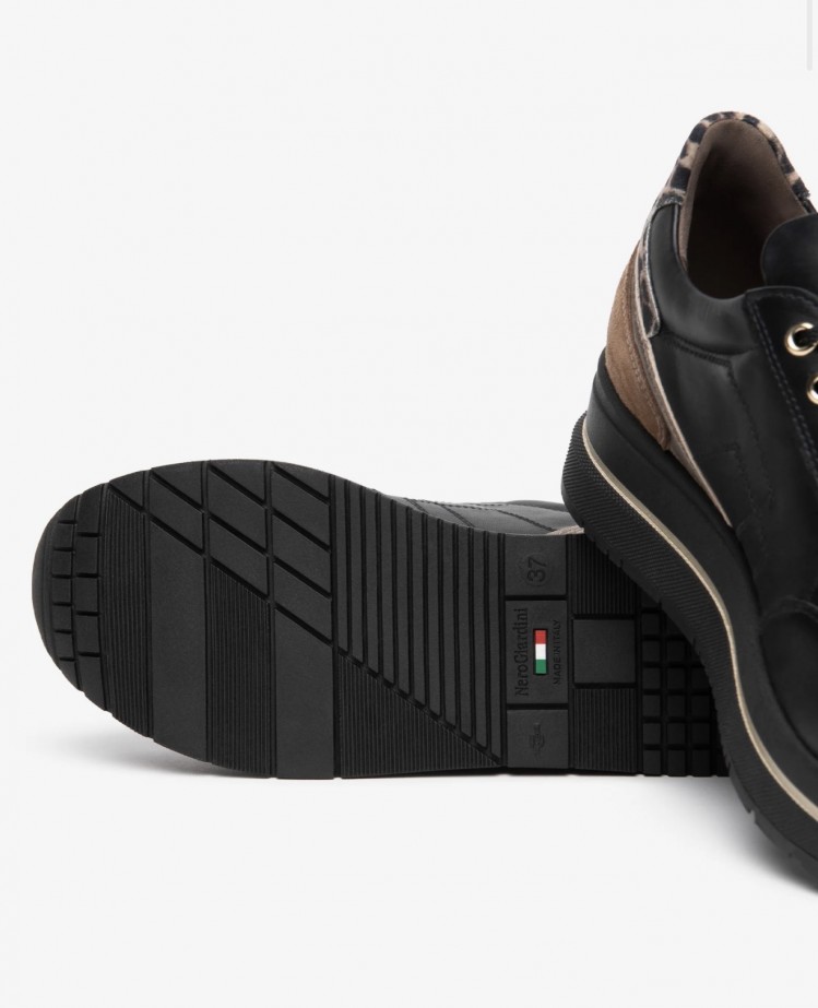 Sneakers con zeppa NeroGiardini