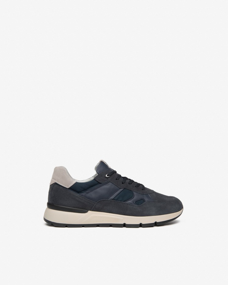 Sneakers uomo scamosciata NeroGiardini