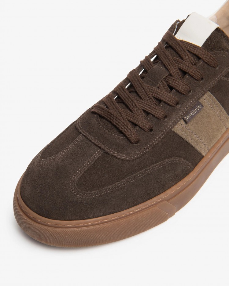 Sneakers uomo in camoscio NeroGiardini