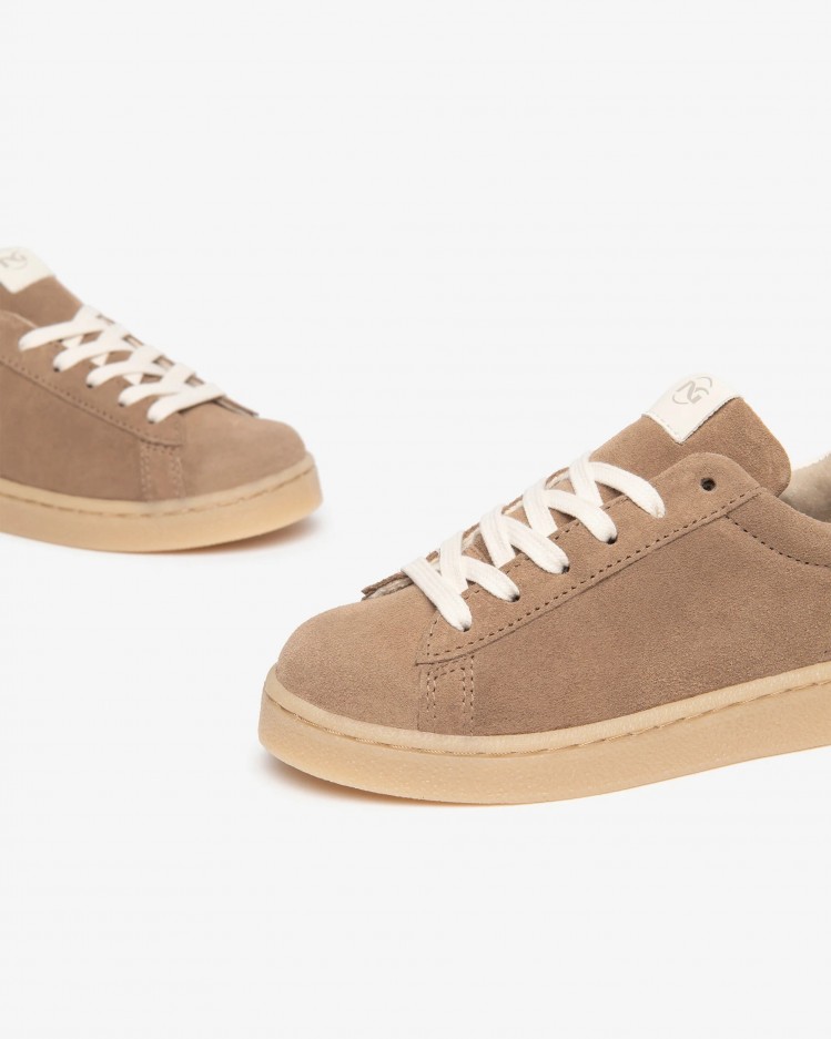 Sneakers bambina in pelle scamosciata NeroGiardini
