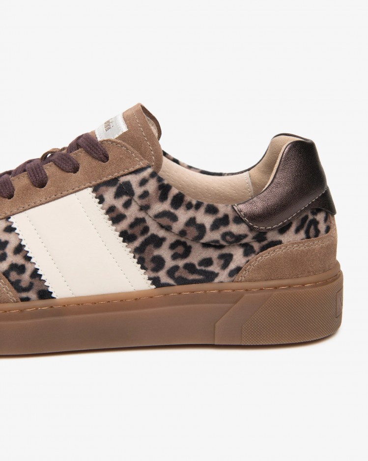 Sneakers donna in pelle scamosciata NeroGiardini