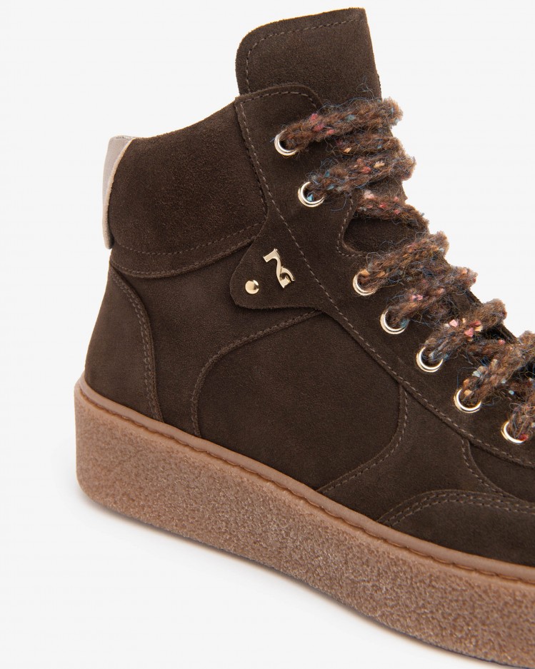 Sneakers alta scamosciata NeroGiardini