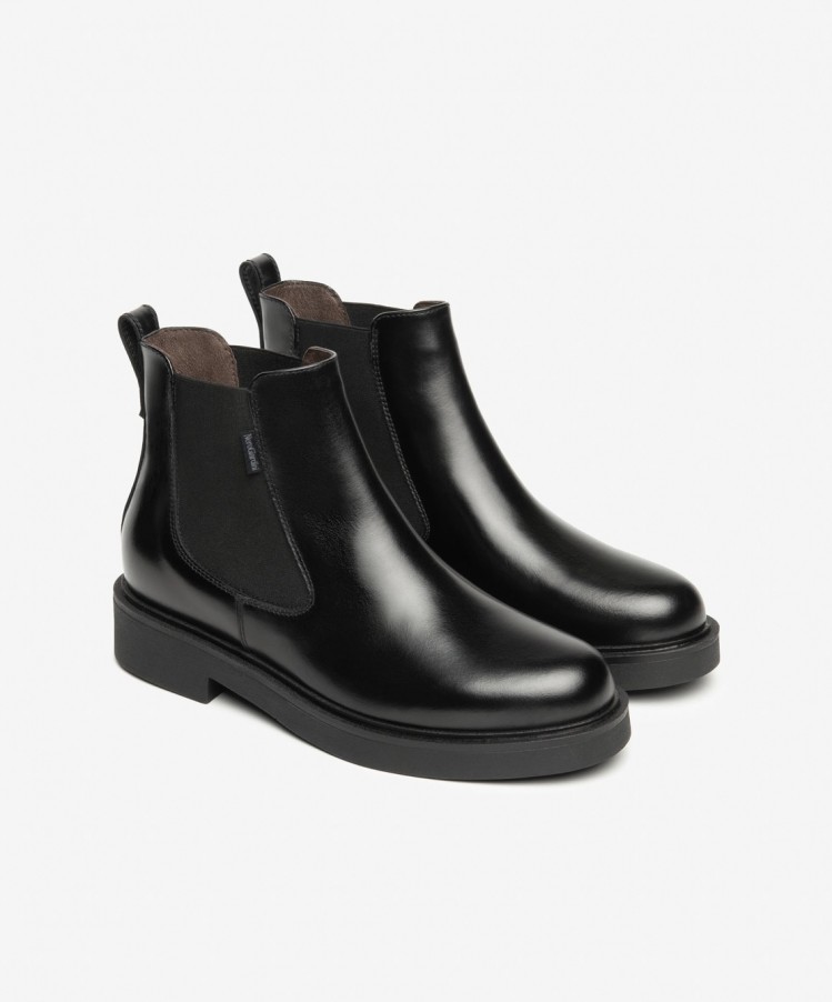 Stivaletto Chelsea in pelle NeroGiardini