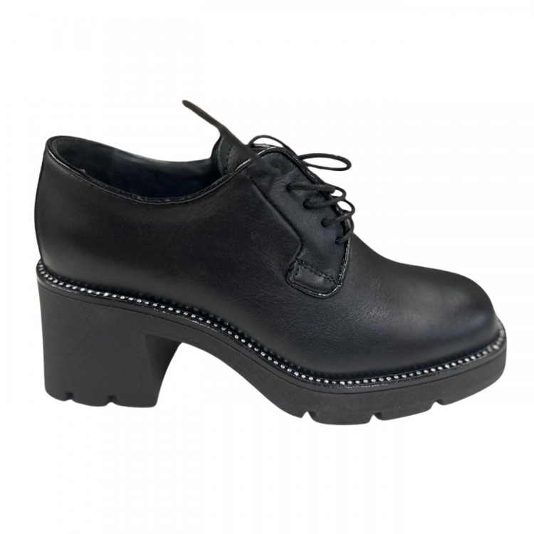 Stringata Donna in pellle