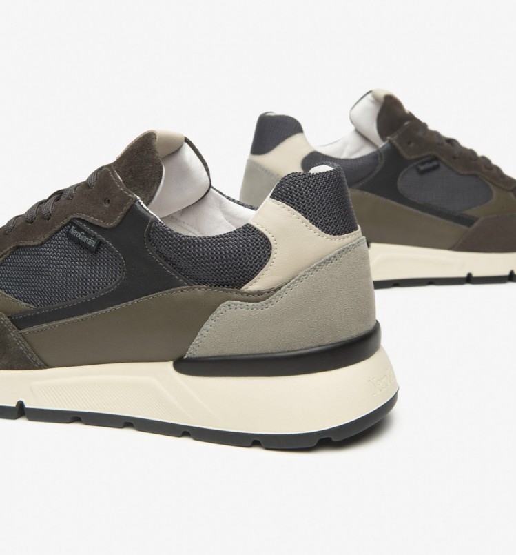 Sneakers uomo in camoscio