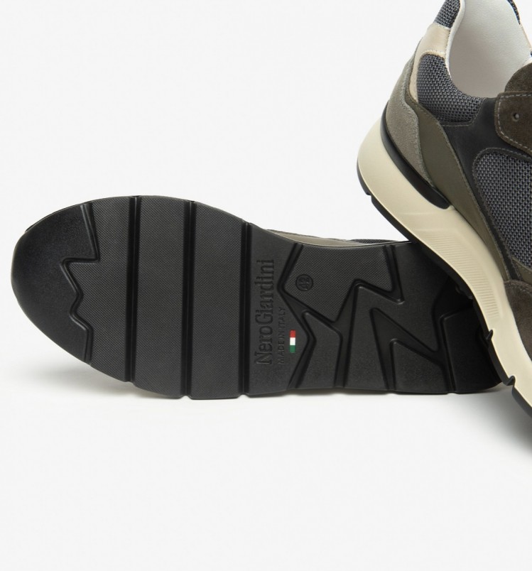 Sneakers uomo in camoscio