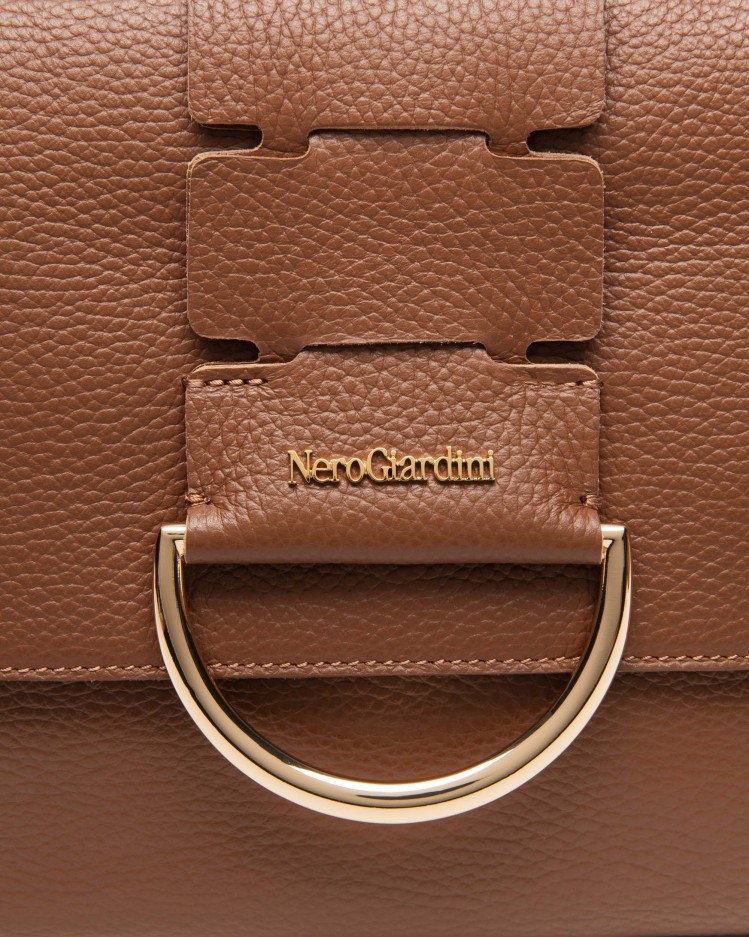 Borsa vera pelle NeroGiardini a tracolla