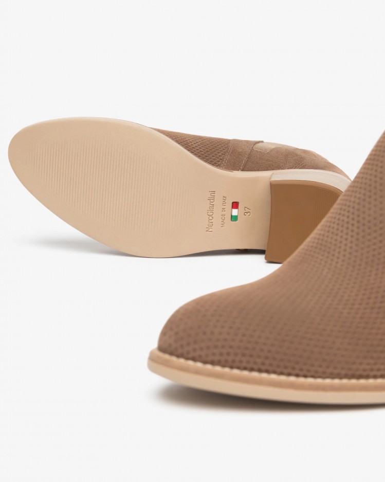 Stivaletto zip NeroGiardini